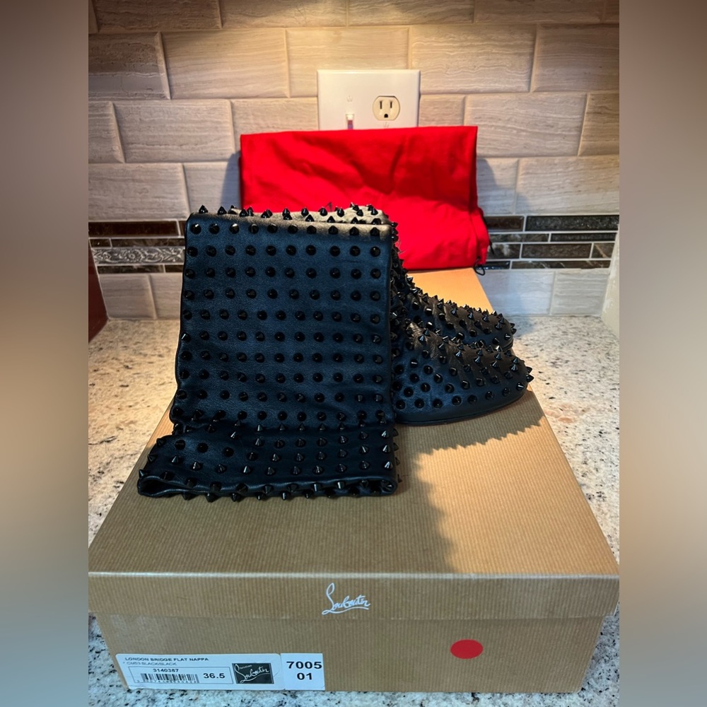 SOLD SOLD SOLD Christian Louboutin London Bridge Flat Nappa Boots - Picture 9 of 16